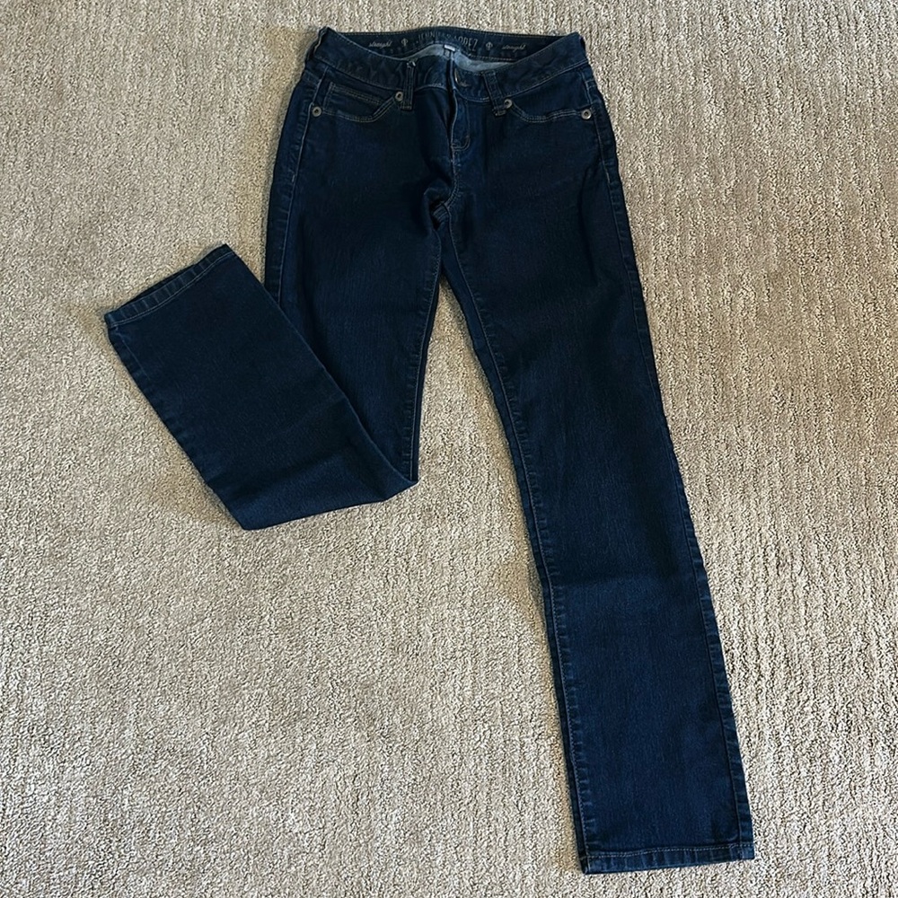 Women’s Jennifer Lopez Petite Straight Jeans